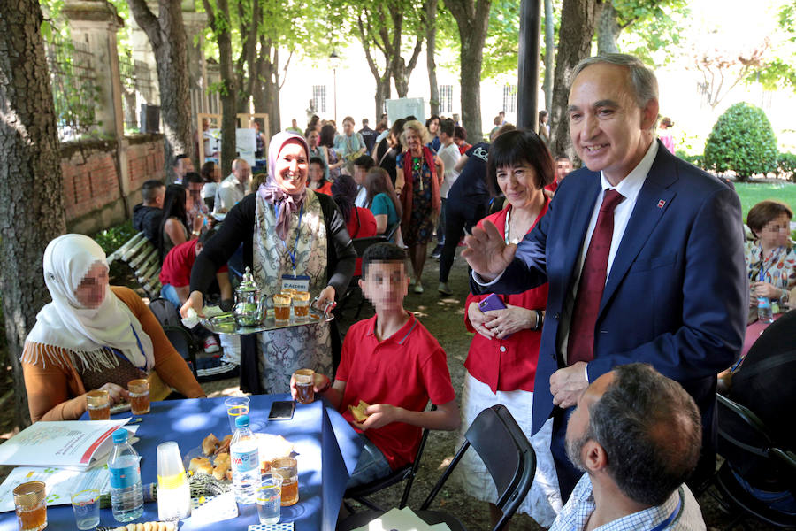 Fotos: Celebración del Día Mundial de los Refugiados en Valladolid