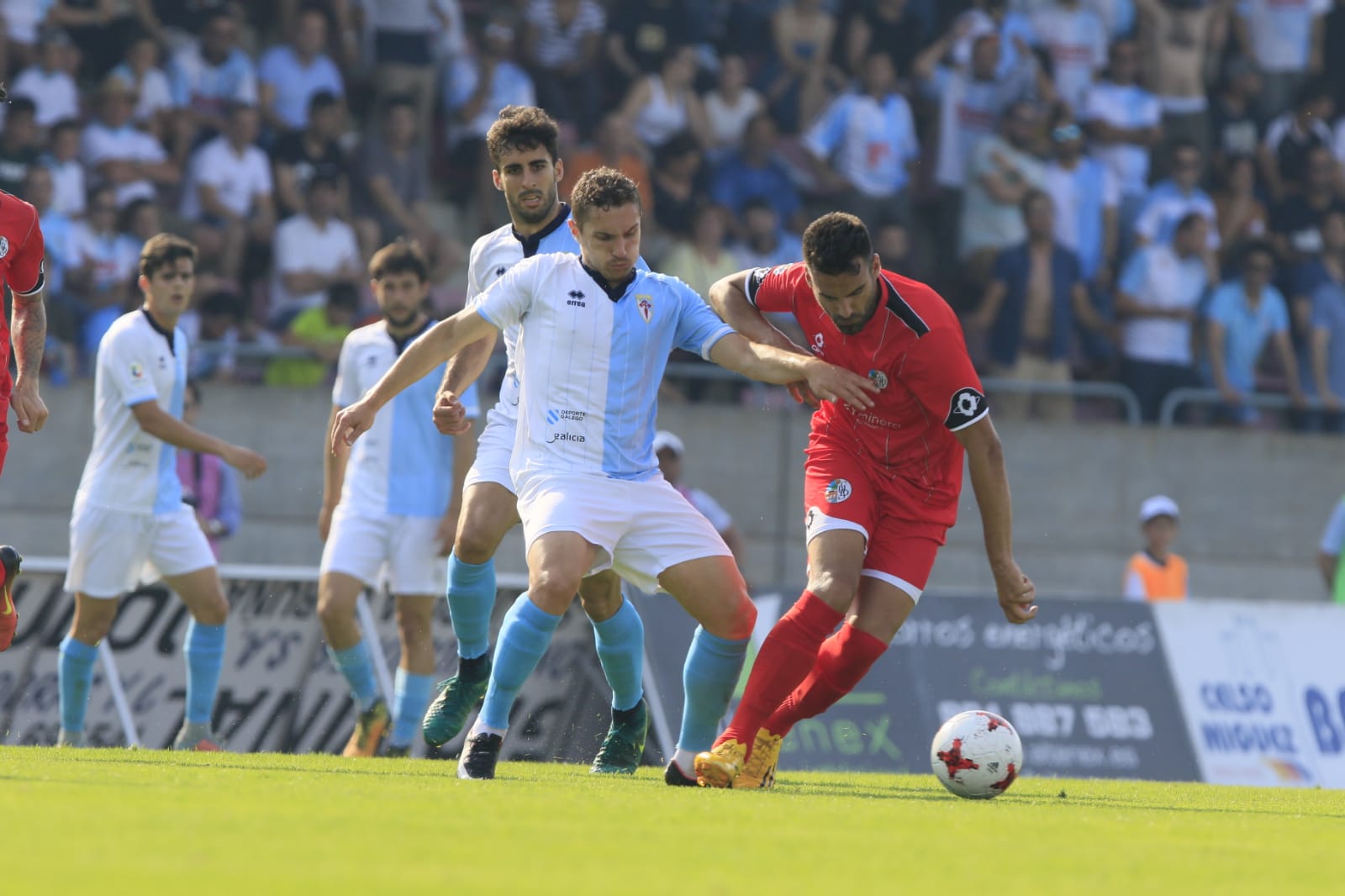 Fotos: El Salmantino asciende a Segunda B