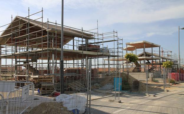 Obras de construcción en el sector de El Carrascalejo, en el término municipal de Palazuelos de Eresma. 