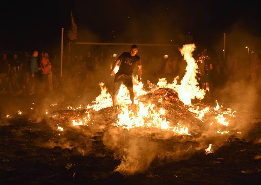Fotos: Noche de San Juan en Aguilar