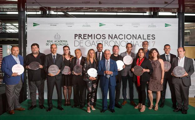 Foto de familia de los premiados en la gala celebrada en Madrid. 