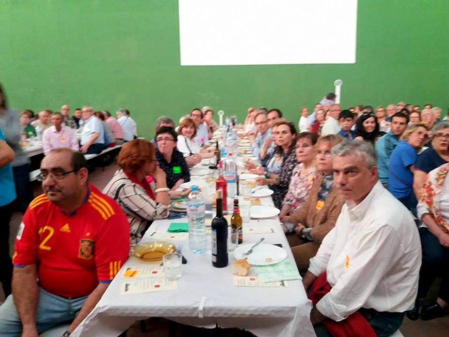 Fotos: El Cerrato se vuelca con Manos Unidas en una cena solidaria