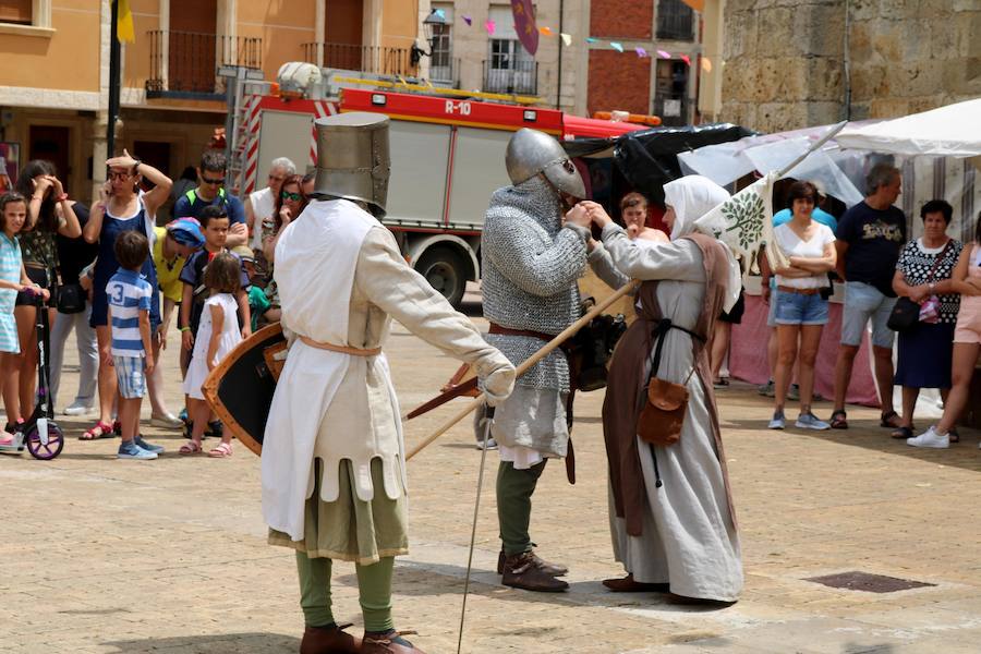 Fotos: Mercado Castellano en Dueñas
