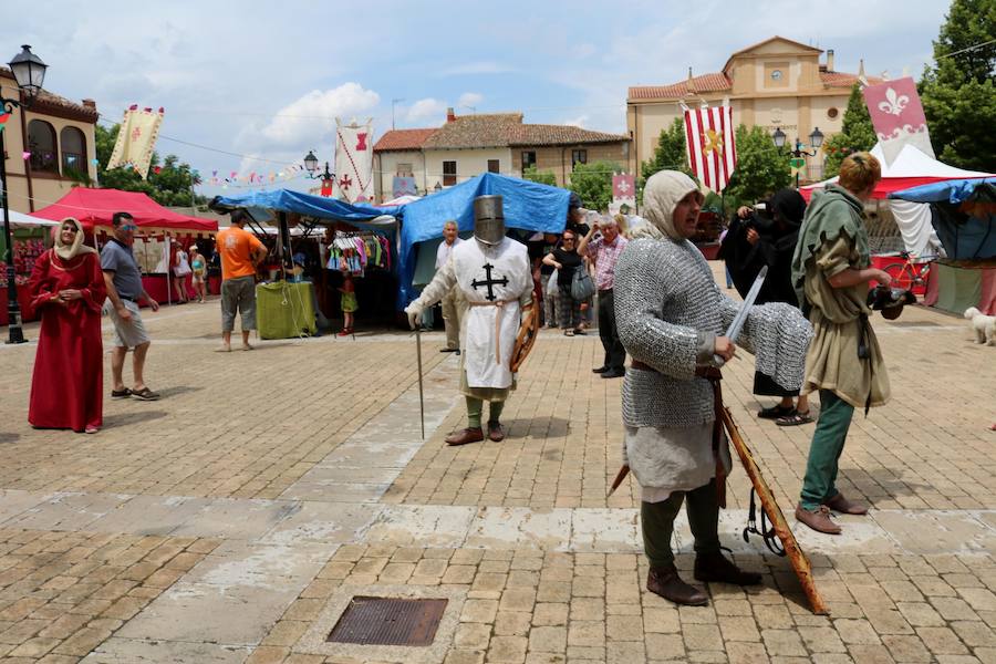 Fotos: Mercado Castellano en Dueñas