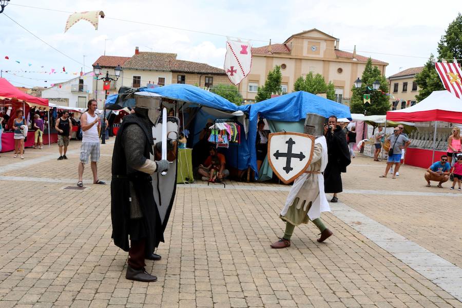 Fotos: Mercado Castellano en Dueñas