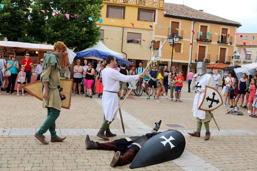 Fotos: Mercado Castellano en Dueñas