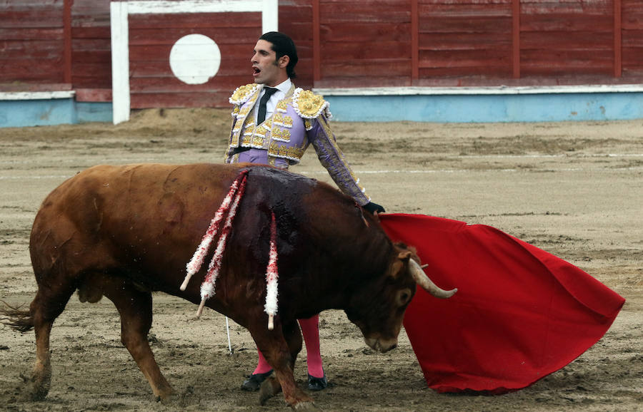 Fotos: Corrida de toros de San Pedro en Segovia (1)