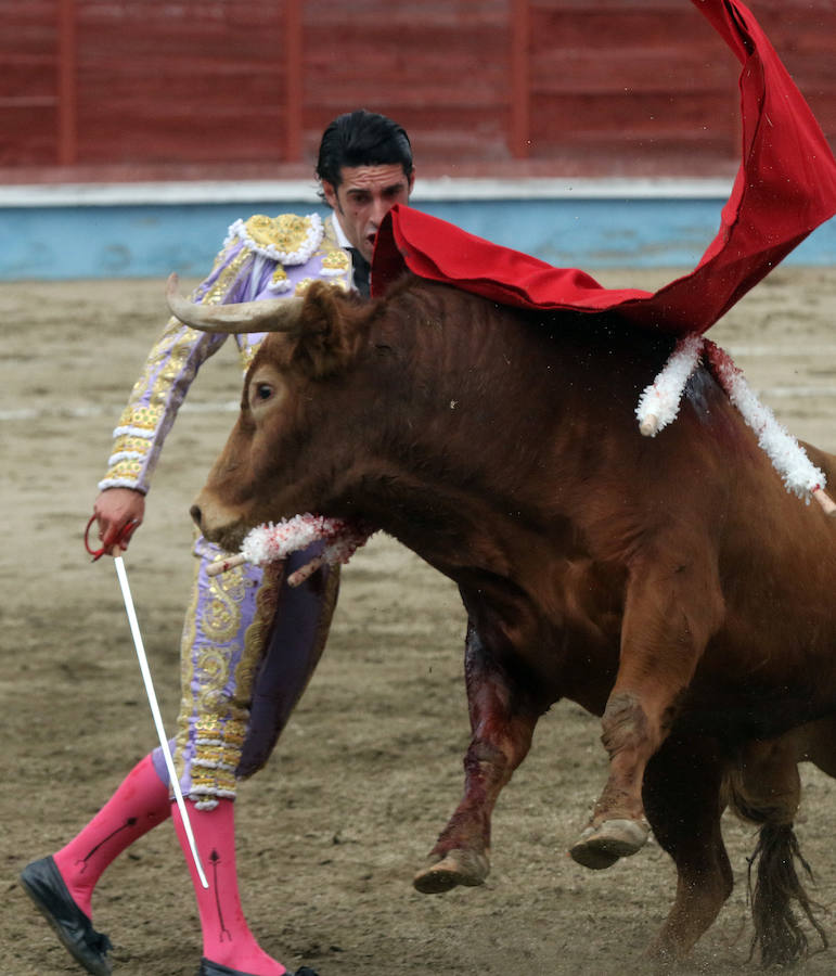 Fotos: Corrida de toros de San Pedro en Segovia (1)