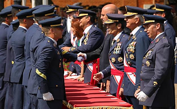 Imagen principal - «Mucho éxito y alegrías»