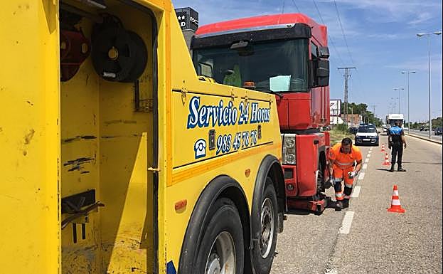 El vehículo abandonado. 