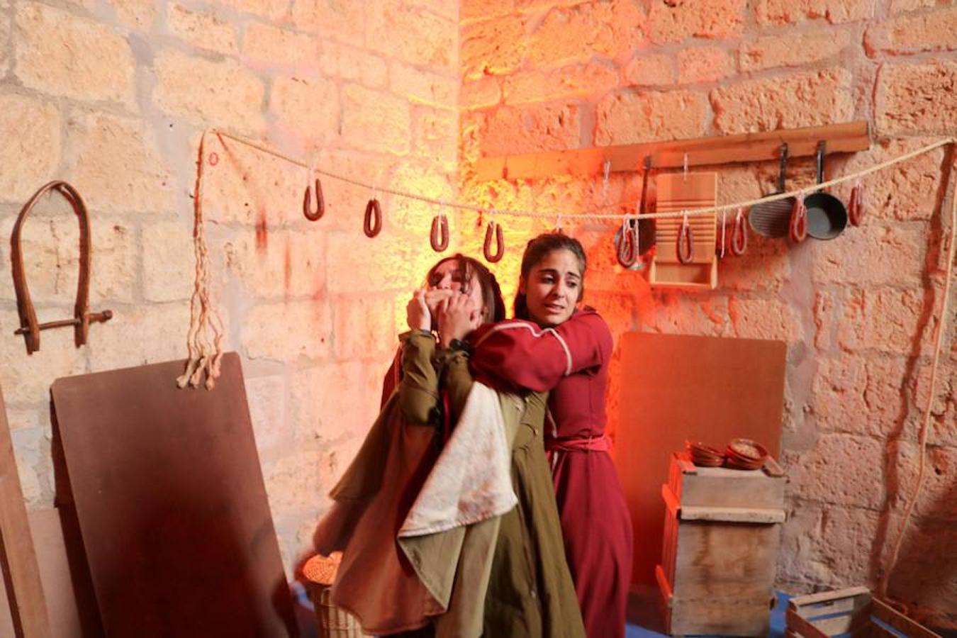Fotos: Visitas teatralizas a Santa María La Mayor en Villamuriel