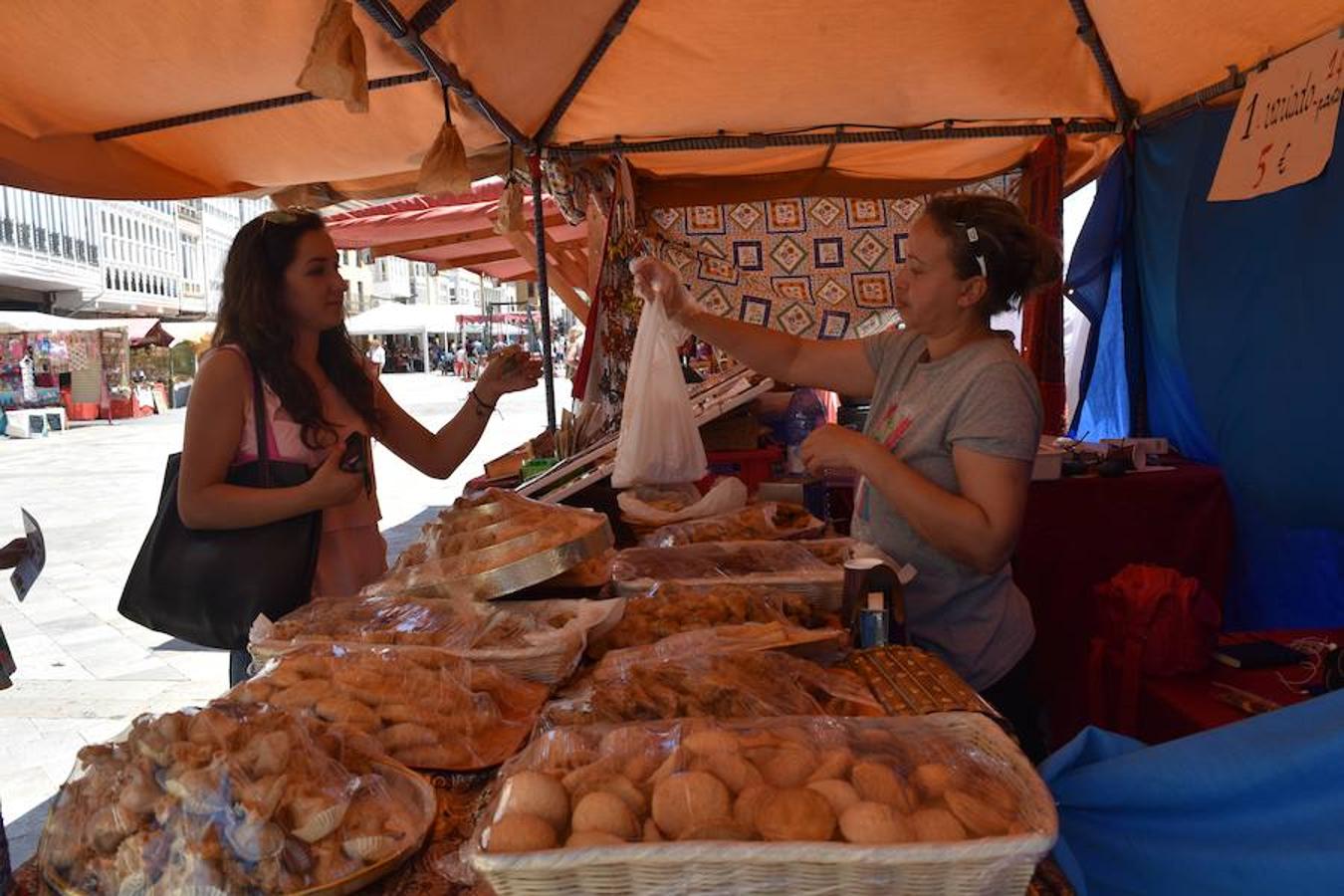 Fotos: La Feria de Artesanía llena Aguilar de arte