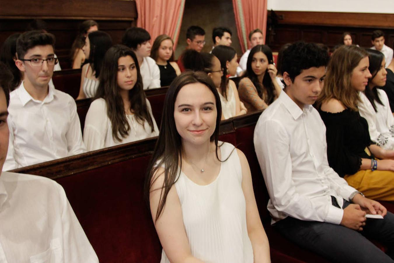 Fotos: La USAL entrega los premios a las 100 mejores notas de la EBAU