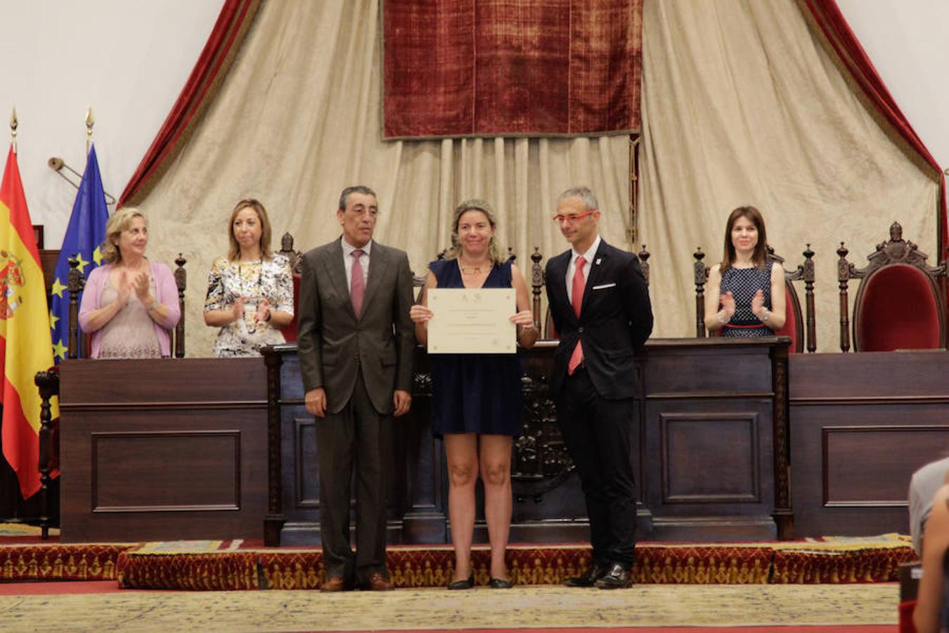 Fotos: La USAL entrega los premios a las 100 mejores notas de la EBAU