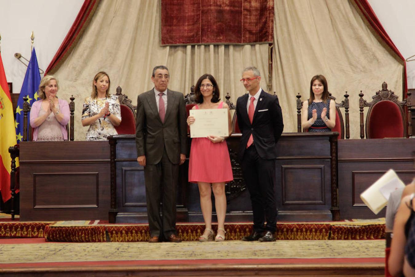 Fotos: La USAL entrega los premios a las 100 mejores notas de la EBAU