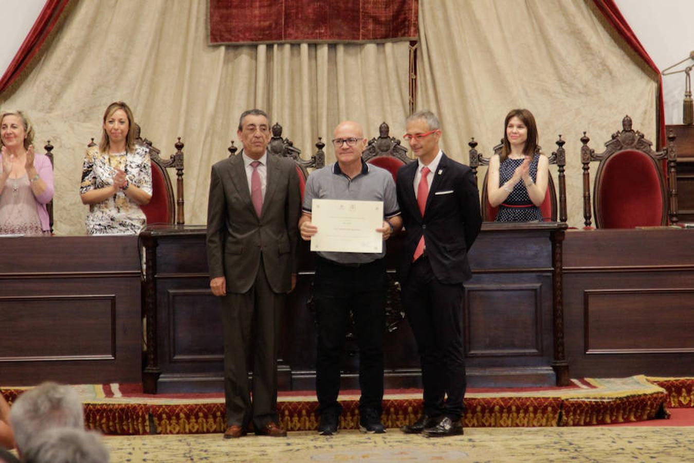 Fotos: La USAL entrega los premios a las 100 mejores notas de la EBAU