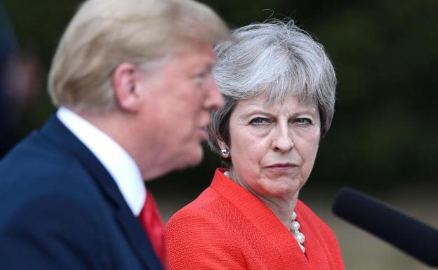 Theresa May y Donald Trump.