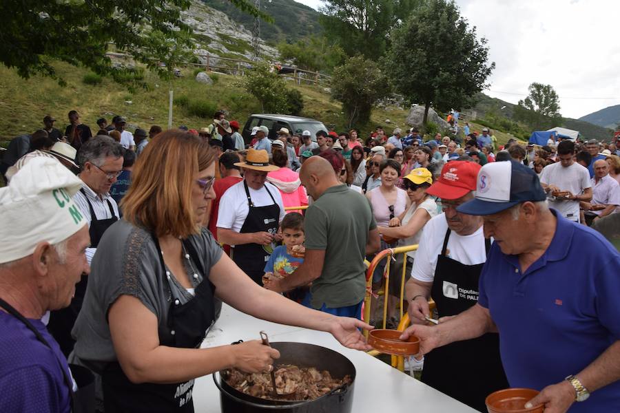 Fotos: Fiesta de la Montaña Palentina en Puente Agudín