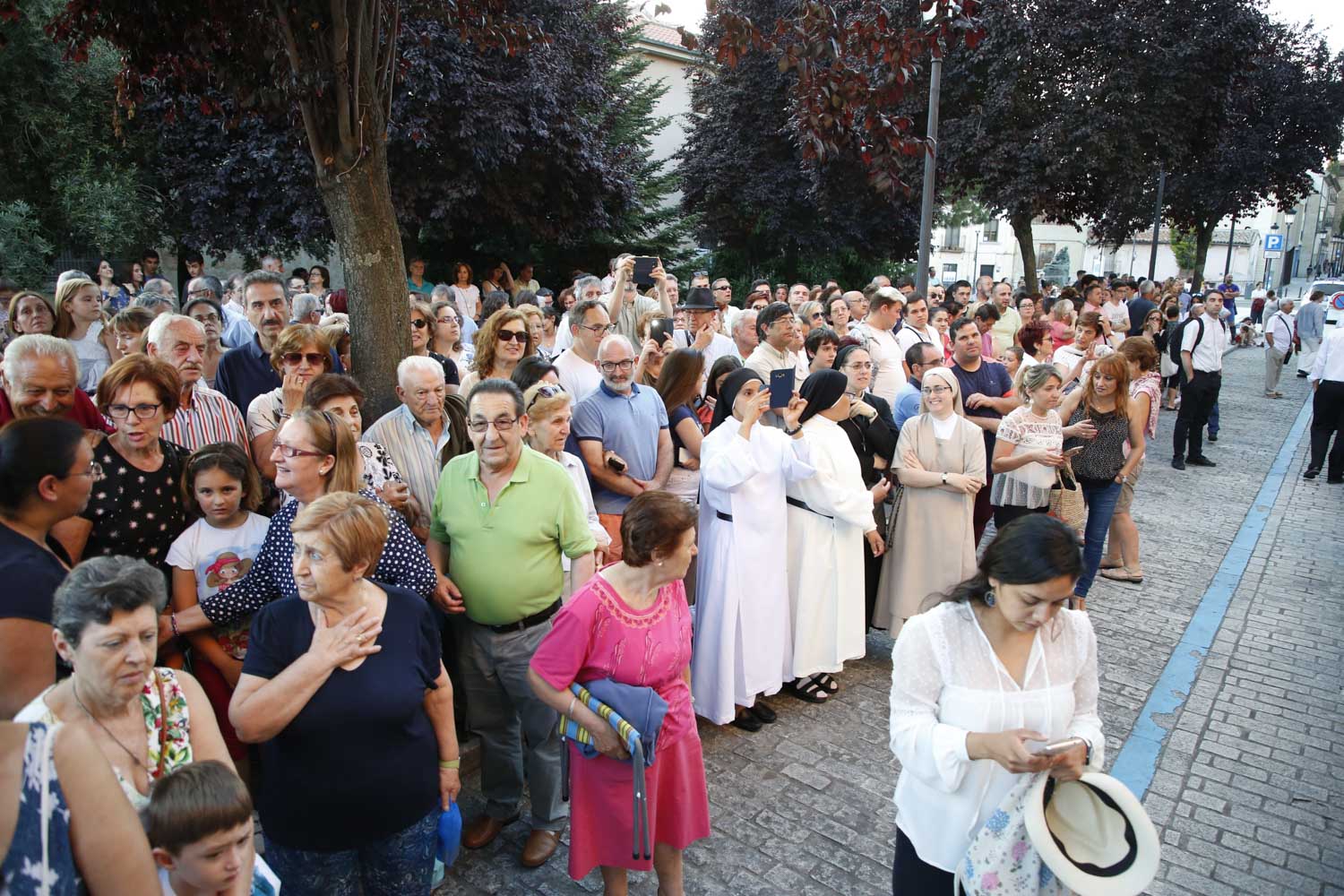 Por sexto año consecutivo, la imagen desfiló en procesión acompañada de decenas de fieles