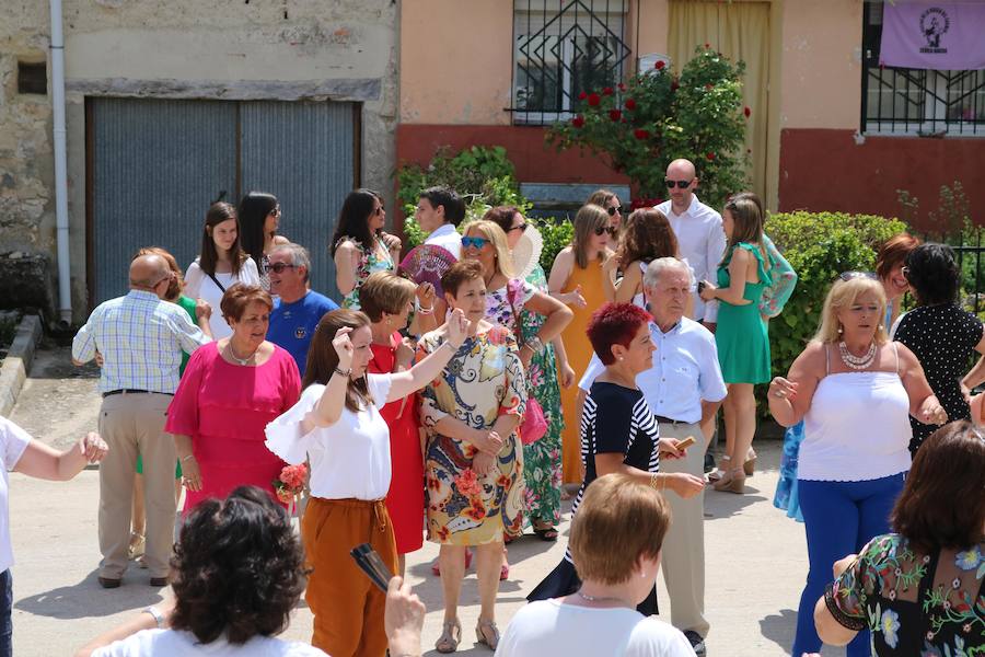 Fotos: Cevico Navero danza a la Virgen del Carmen