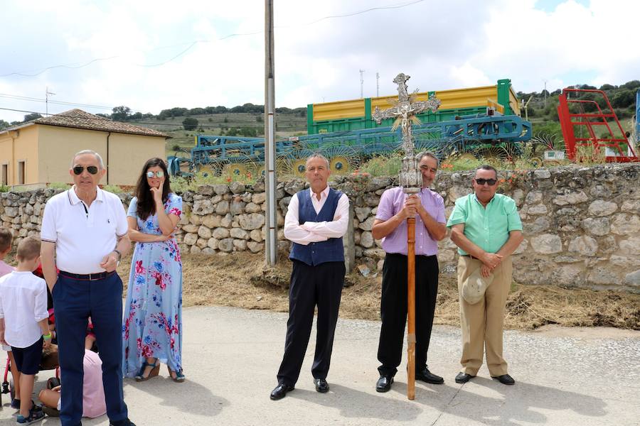 Fotos: Cevico Navero danza a la Virgen del Carmen