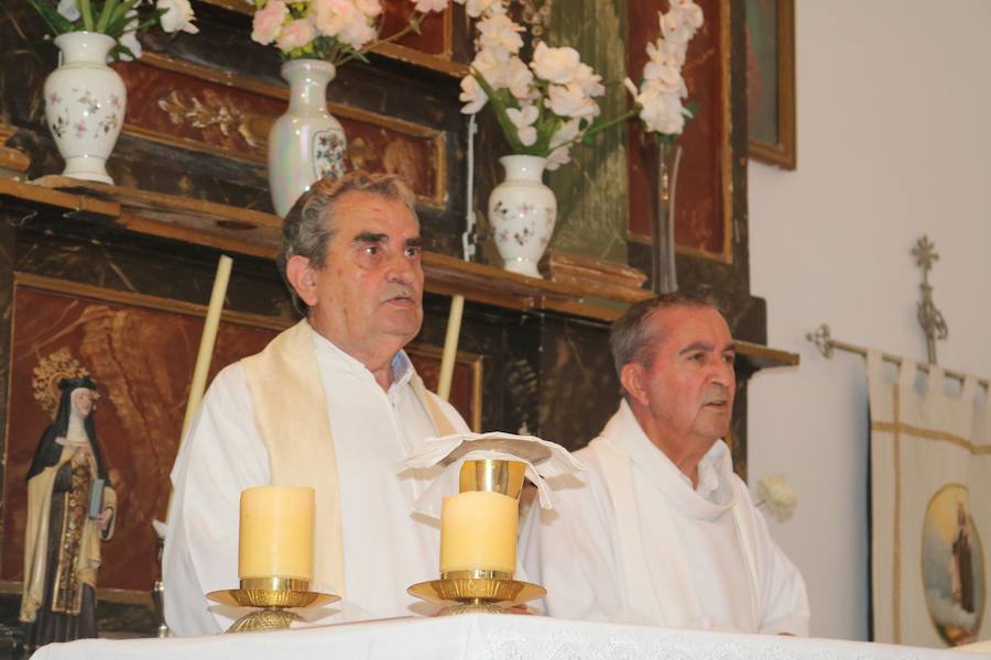 Fotos: Cevico Navero danza a la Virgen del Carmen