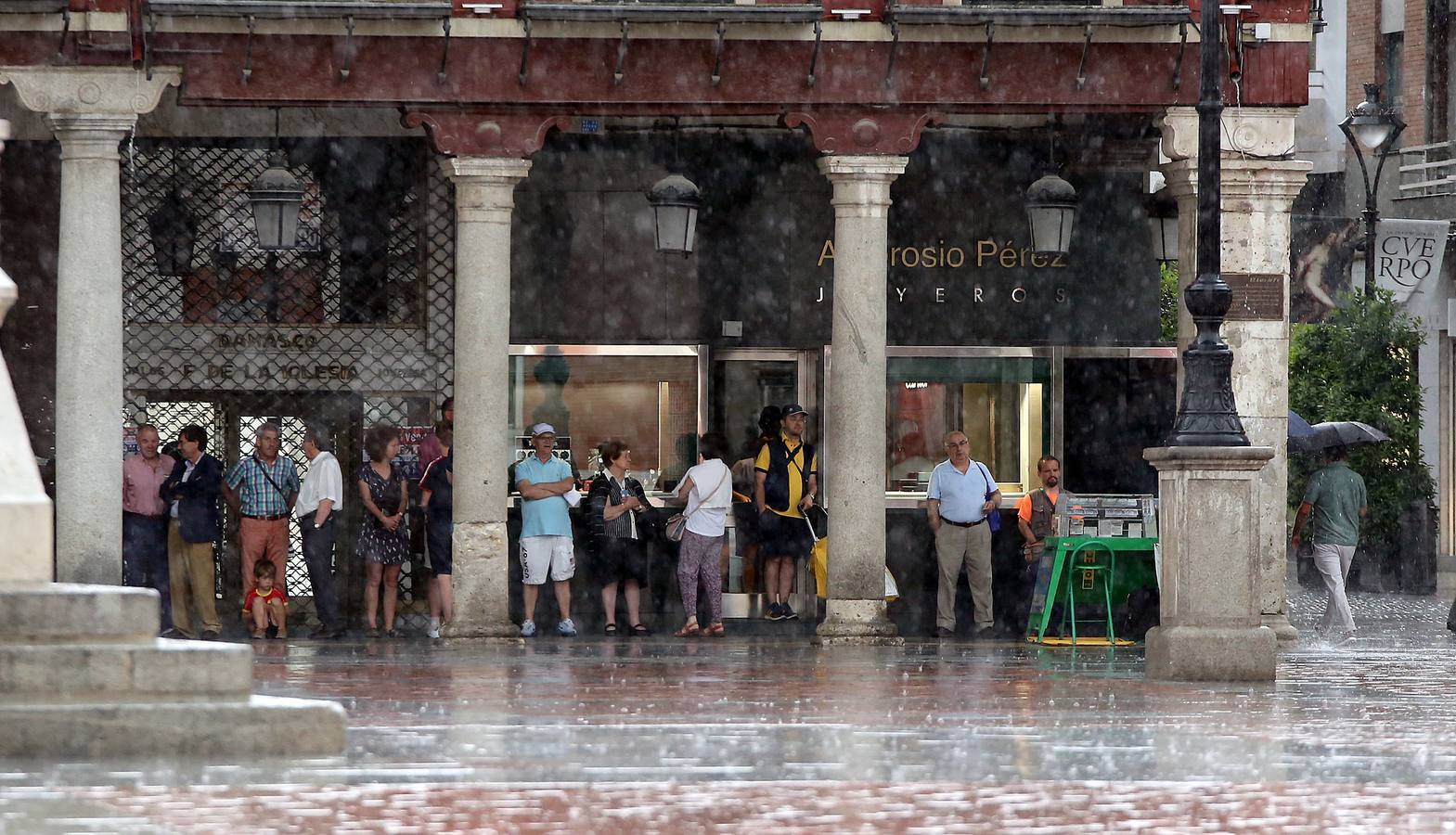 10,2 litros por metro cuadrado cayeron en la ciudad de Valladolid en unos 40 minutos