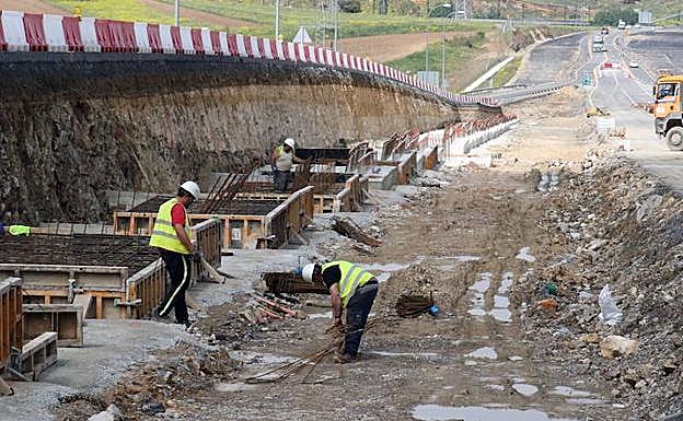 Obras de la variante SG-20 en Segovia. 