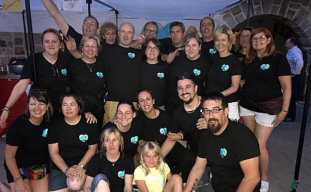 Miembros del colectivo La Losa Solidaria, promotora de la jornada. 