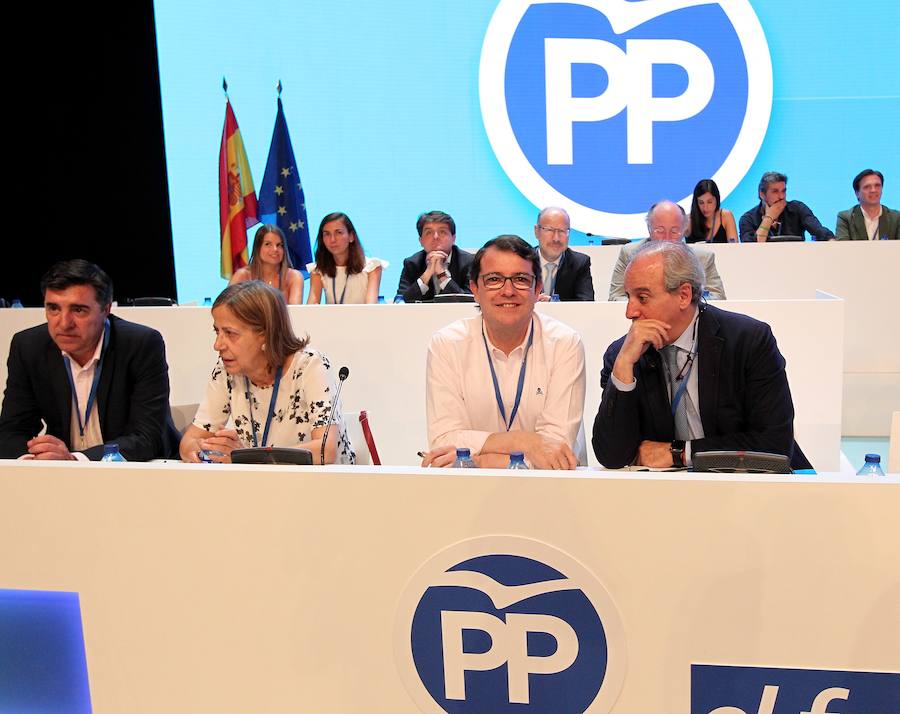 El presidente del PP de Castilla y León, Alfonso Fernández Mañueco, asiste a la inauguración del Congreso extraordinario del Partido Popular