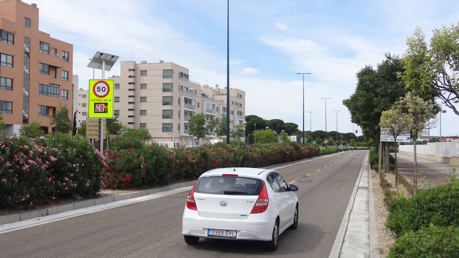 El Ayuntamiento ha instalado nueve nuevos avisadores de velocidad durante este mes de julio y se suman a los ya existentes desde hace dos años (avenida de Zamora, Daniel del Olmo y camino del Cabildo).