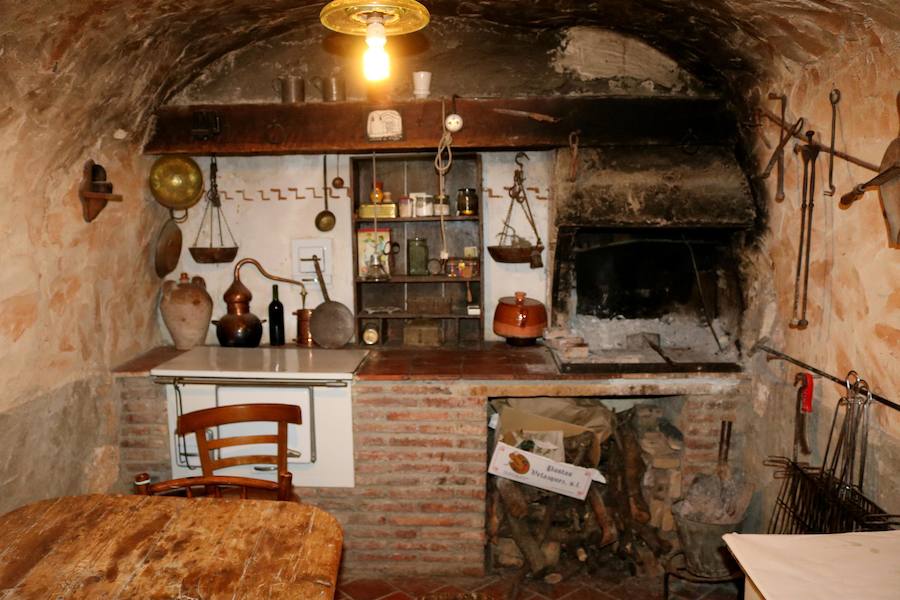 Fotos: Ruta por las cuevas y bodegas de Dueñas