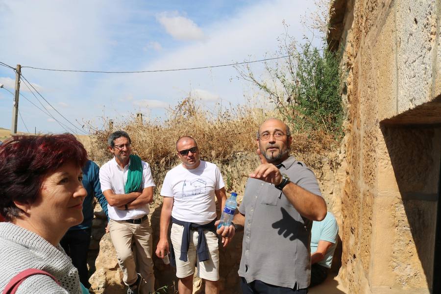 Fotos: Ruta por las cuevas y bodegas de Dueñas