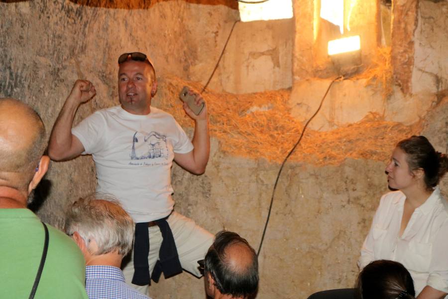 Fotos: Ruta por las cuevas y bodegas de Dueñas