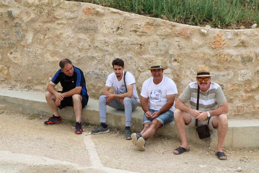 Fotos: Ruta por las cuevas y bodegas de Dueñas