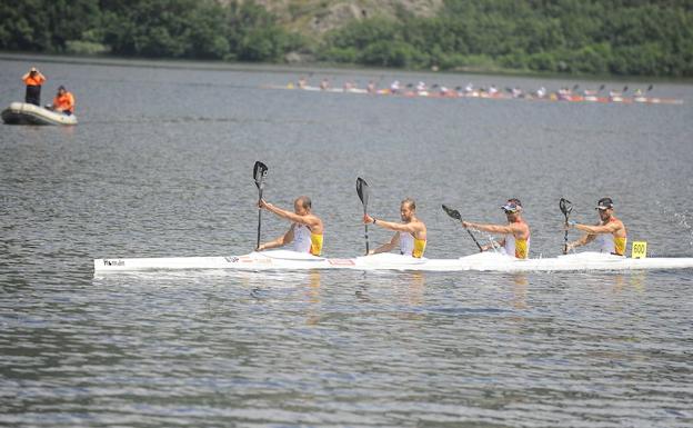 El K4 español en la regata de Sanabria 