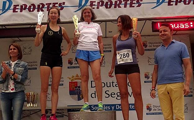 Podio de la categoría femenina.
