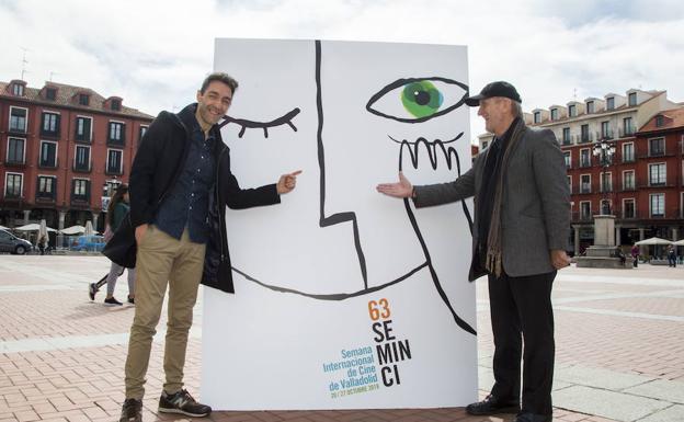 Javier Angulo, director del festival, y Jorge Barrientos, autor del cartel, presentan la nueva imagen de la Seminci. 