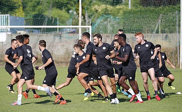 Jugadores de Unionistas durante un entrenamiento. 