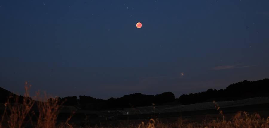 La luna en Mojados.