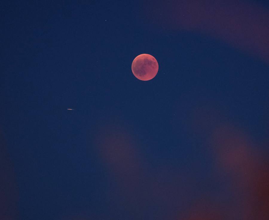 La luna en Mojados.