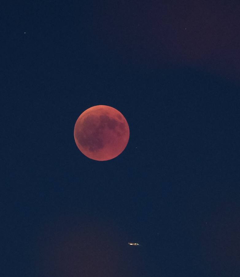 La luna en Mojados.