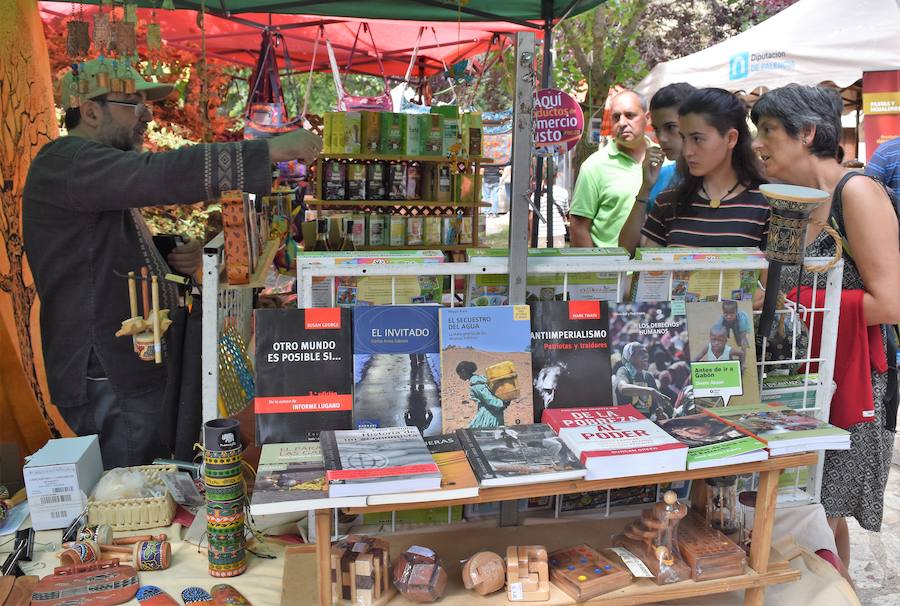 Fotos: Feria de la Artesania en Cervera de Pisuerga