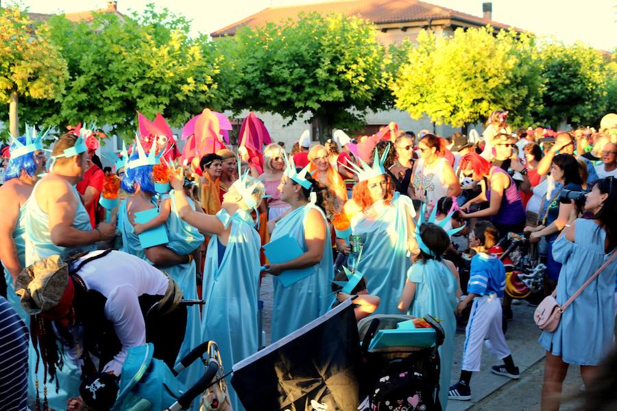 Fotos: Carnaval de verano en Dueñas