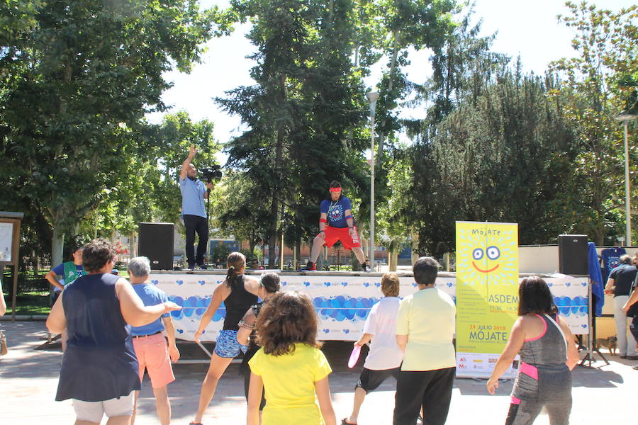 Fotos: Una jornada dedicada a concienciar sobre la esclerosis múltiple en Salamanca