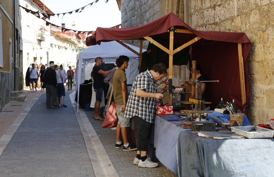 Fotos: Mercado Medieval en Fuentes de Valdepero