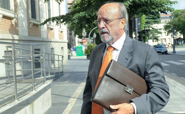 León de la Riva, «tranquilo y contento» tras conocer la sentencia
