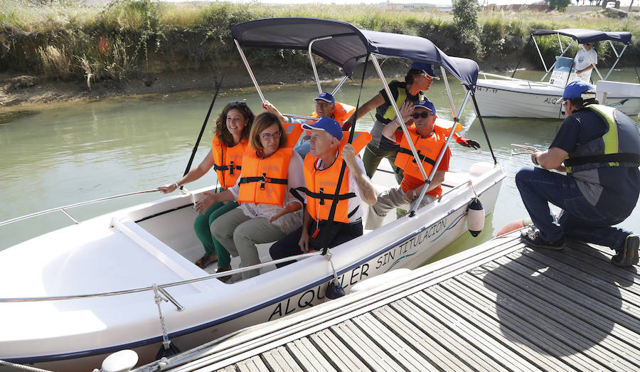 Fotos: Villaumbrales estrena 3 barcas