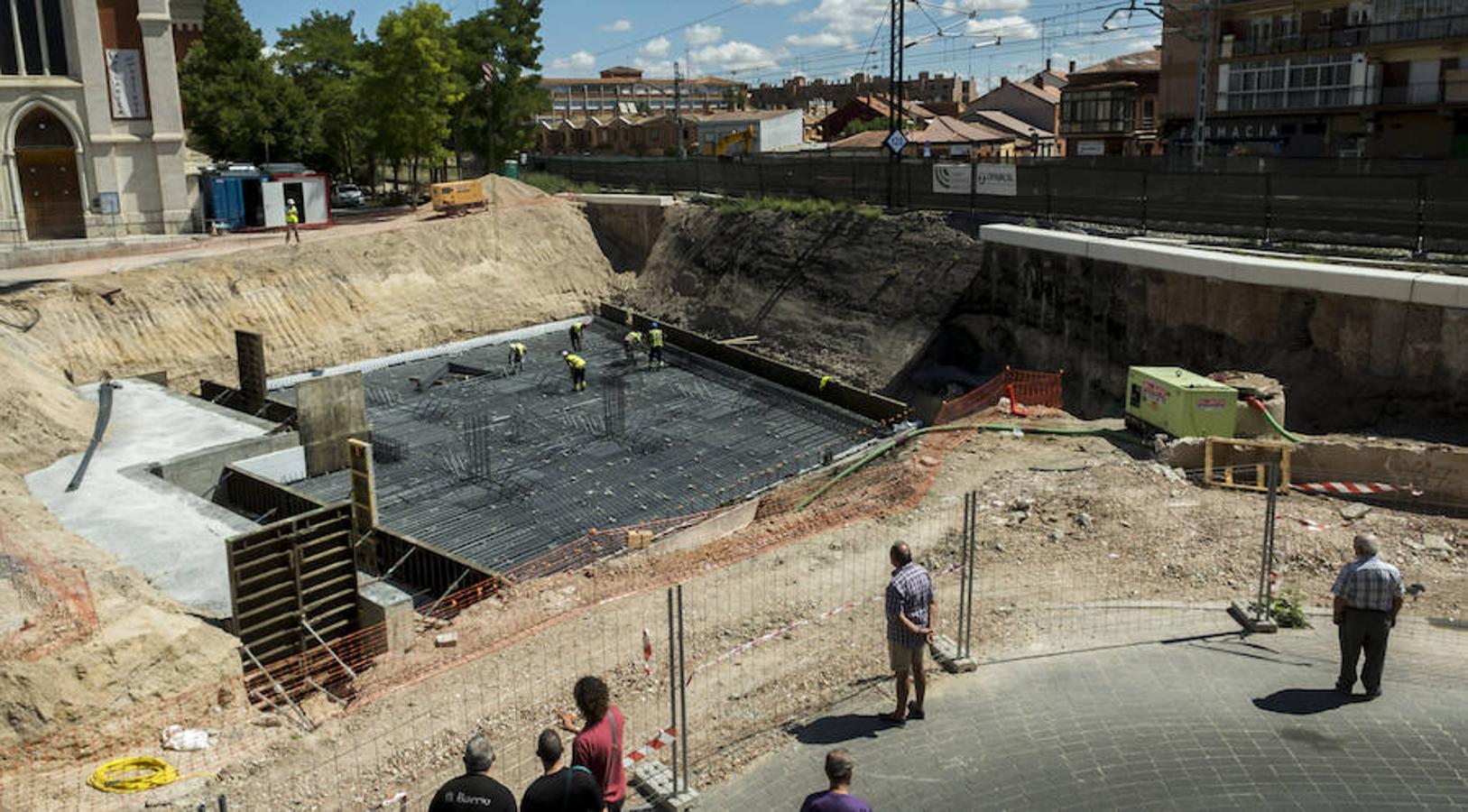 Fotos: Obras en la Plaza Rafael Cano de Valladolid