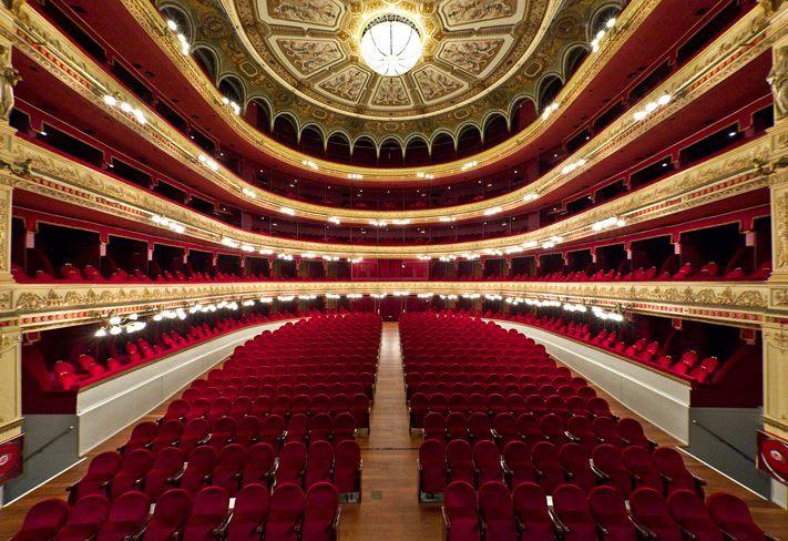 Teatro Calderón.